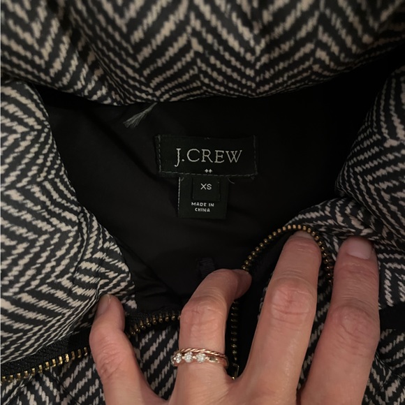 GUC J. Crew Factory Excursion Puffy Sweater Vest in Herringbone Size XS - Picture 3 of 4